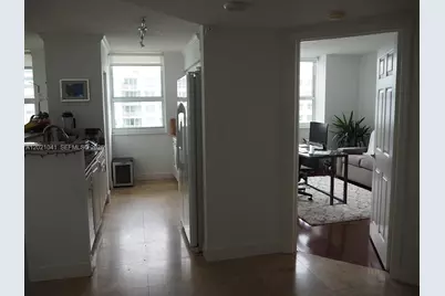 1155 Brickell Bay Dr #3102, Miami, FL 33131 - Photo 5