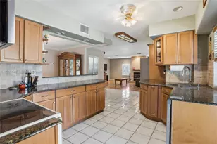 8495 SW 160th St, Palmetto Bay, FL 33157 - Photo 5
