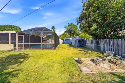 8495 SW 160th St, Palmetto Bay, FL 33157 - Photo 15