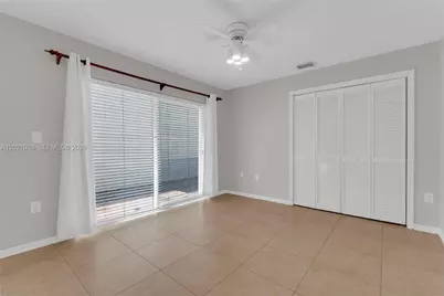 10635 NW 54th St, Doral, FL 33178 - Photo 15