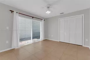 10635 NW 54th St, Doral, FL 33178 - Photo 15