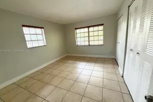 8600 SW 109th Ave, Miami, FL 33173 - Photo 13