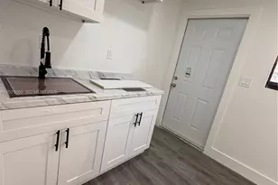 16536 SW 54th St, Miami, FL 33185 - Photo 11