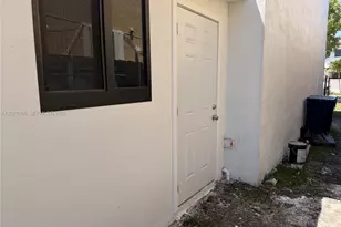 16536 SW 54th St, Miami, FL 33185 - Photo 3