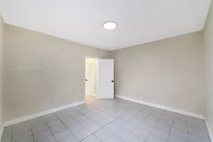 965 Bay Dr, Miami Beach, FL 33141 - Photo 13