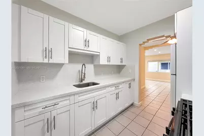 965 Bay Dr #6, Miami Beach, FL 33141 - Photo 15