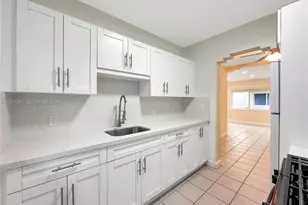 965 Bay Dr, Miami Beach, FL 33141 - Photo 15
