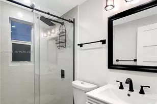 965 Bay Dr, Miami Beach, FL 33141 - Photo 9