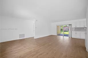 4981 SW 7th St, Margate, FL 33068 - Photo 11