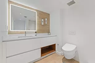 2457 Collins Ave, Miami Beach, FL 33140 - Photo 19