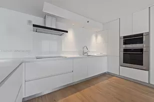2457 Collins Ave, Miami Beach, FL 33140 - Photo 11