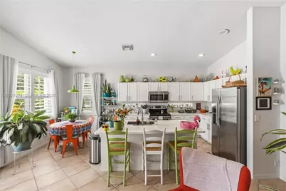 16350 SW 11th St, Pembroke Pines, FL 33027 - Photo 33