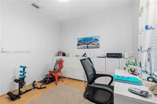 16350 SW 11th St, Pembroke Pines, FL 33027 - Photo 43