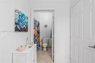 16350 SW 11th St, Pembroke Pines, FL 33027 - Photo 39