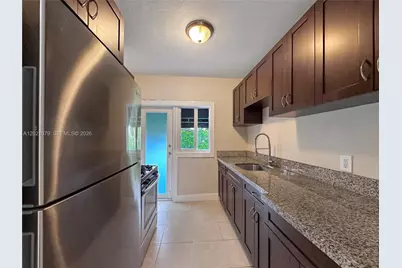 965 Bay Dr #8, Miami Beach, FL 33141 - Photo 15