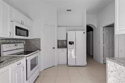 2312 SE 21st St #2312, Homestead, FL 33035 - Photo 5