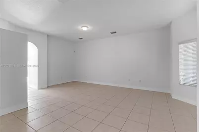 2312 SE 21st St #2312, Homestead, FL 33035 - Photo 9
