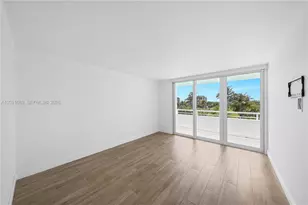 400 South Pointe Dr, Miami Beach, FL 33139 - Photo 21