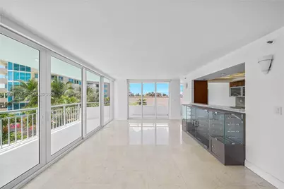 400 S Pointe Dr #409, Miami Beach, FL 33139 - Photo 5