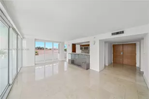400 South Pointe Dr, Miami Beach, FL 33139 - Photo 9