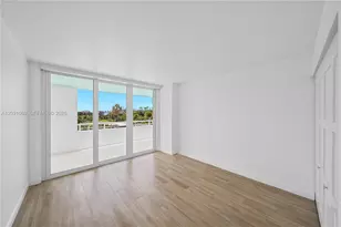 400 South Pointe Dr, Miami Beach, FL 33139 - Photo 29