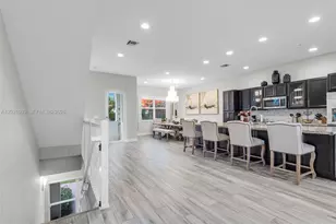 12427 NW 18th Ct, Pembroke Pines, FL 33028 - Photo 13