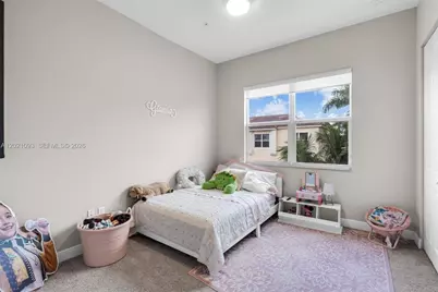 12427 NW 18th Ct, Pembroke Pines, FL 33028 - Photo 27