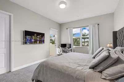 12427 NW 18th Ct, Pembroke Pines, FL 33028 - Photo 33