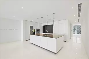 300 Biscayne Blvd Way, Miami, FL 33131 - Photo 5