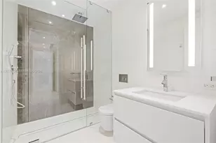 300 Biscayne Blvd Way, Miami, FL 33131 - Photo 35