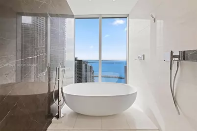 300 Biscayne Blvd Way #3404, Miami, FL 33131 - Photo 23