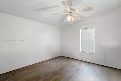 7717 SE Swan Ave, Hobe Sound, FL 33455 - Photo 9