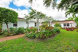 37 Deer Run, Miami Springs, FL 33166 - Photo 47