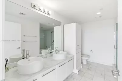 888 Biscayne Blvd #2212, Miami, FL 33132 - Photo 19