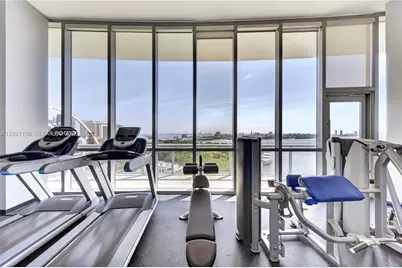 888 Biscayne Blvd #2212, Miami, FL 33132 - Photo 41