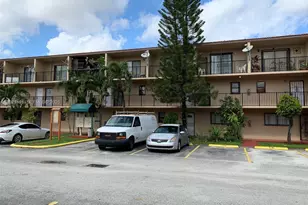 2313 W 60th St, Hialeah, FL 33016 - Photo 25