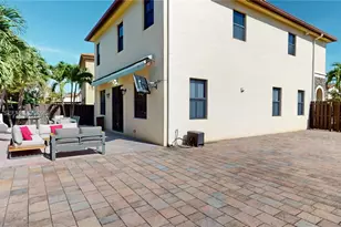 8610 NW 101st Pl, Doral, FL 33178 - Photo 39