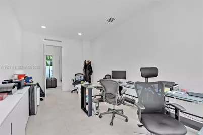 10267 NW 75th Ter, Doral, FL 33178 - Photo 35