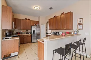 8968 NW 180th Terrace, Hialeah, FL 33018 - Photo 9