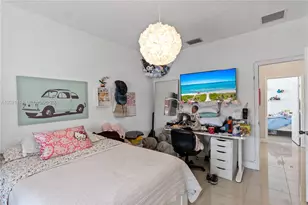 8968 NW 180th Terrace, Hialeah, FL 33018 - Photo 27