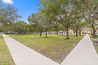 8968 NW 180th Ter, Hialeah, FL 33018 - Photo 45