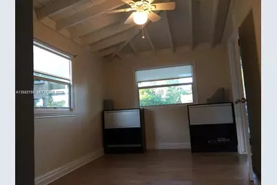 2148 NE 182nd St, North Miami Beach, FL 33162 - Photo 13
