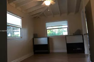 2148 NE 182nd St, North Miami Beach, FL 33162 - Photo 13