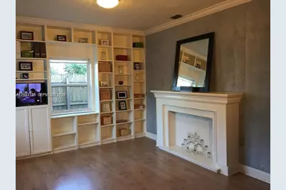 2148 NE 182nd St, North Miami Beach, FL 33162 - Photo 17