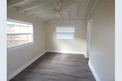 2148 NE 182nd St, North Miami Beach, FL 33162 - Photo 21