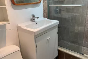 500 77th St, Miami Beach, FL 33141 - Photo 5