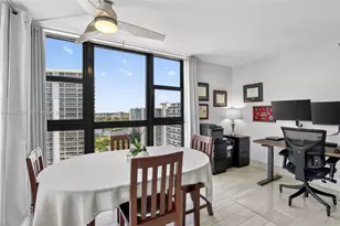 20515 E Country Club Dr, Aventura, FL 33180 - Photo 13