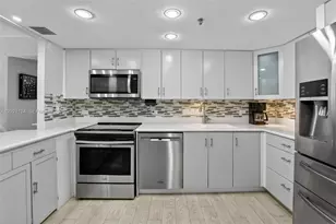 20515 E Country Club Dr, Aventura, FL 33180 - Photo 3