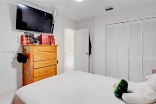 3611 SW 23rd St, Miami, FL 33145 - Photo 49