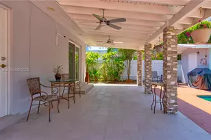 3611 SW 23rd St, Miami, FL 33145 - Photo 15